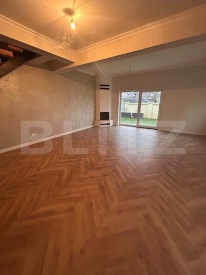 Duplex cu 4 camere cu Canalizare în Dumbrăvița