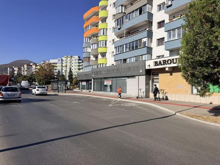 Spațiu comercial, de 320 mp, în Ultracentral