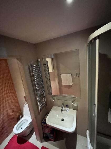 Apartament cu 3 camere decomandat, mobilat în Faleza Nord
