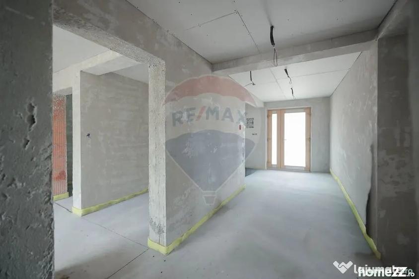 Casă cu 5 camere cu Teren 435 Mp în Săldăbagiu de Munte