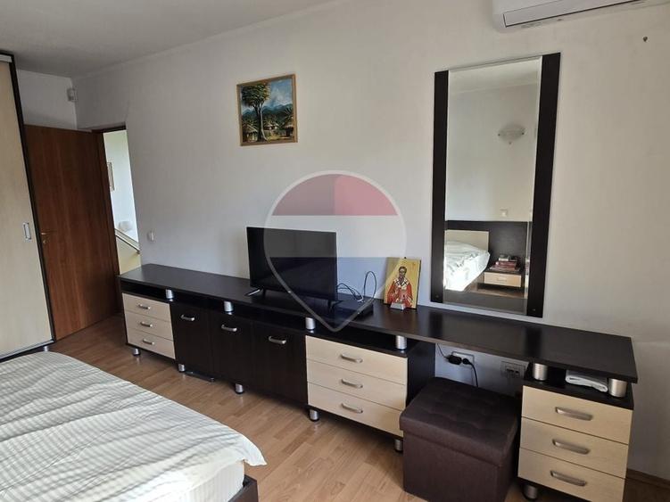 Casă individuală cu 4 camere cu Teren 273 Mp în Ferentari