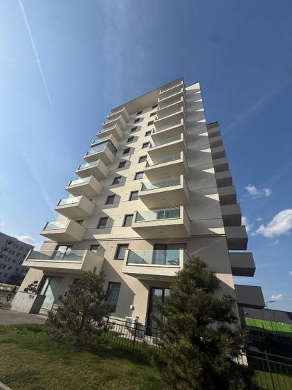 Apartament cu 3 camere decomandat, mobilat în Băneasa