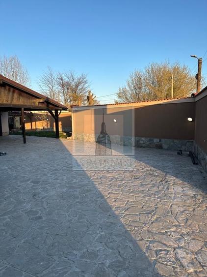 Casă individuală cu 6 camere cu Canalizare în Crevedia