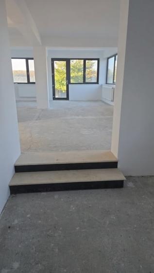 Casă individuală cu 3 camere cu Canalizare în Nisipoasa