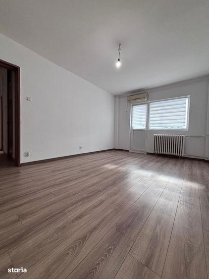 Apartament cu 3 camere decomandat în Pantelimon