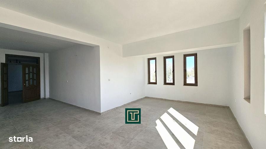 Apartament cu 4 camere în Central