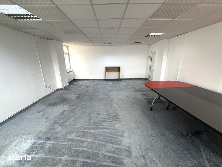 Spațiu comercial, de 50 mp, în Nicolina