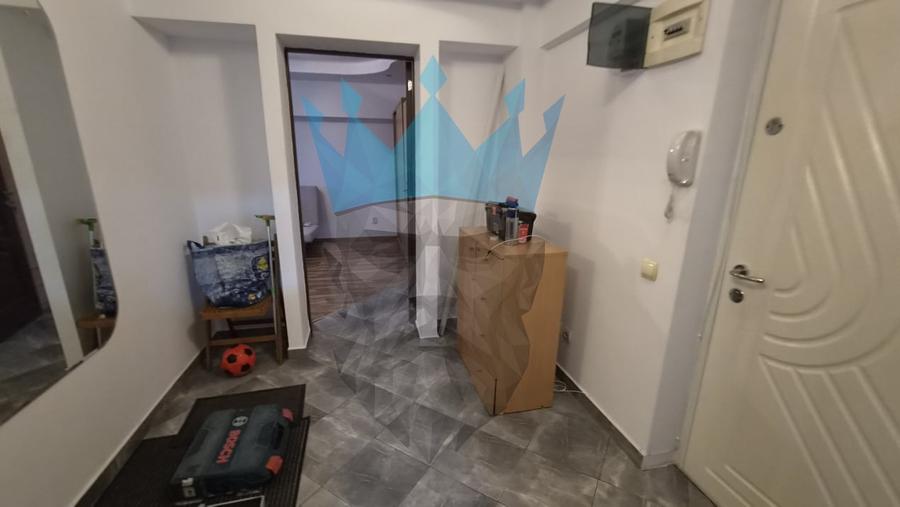 Apartament cu 2 camere decomandat, mobilat în Romană