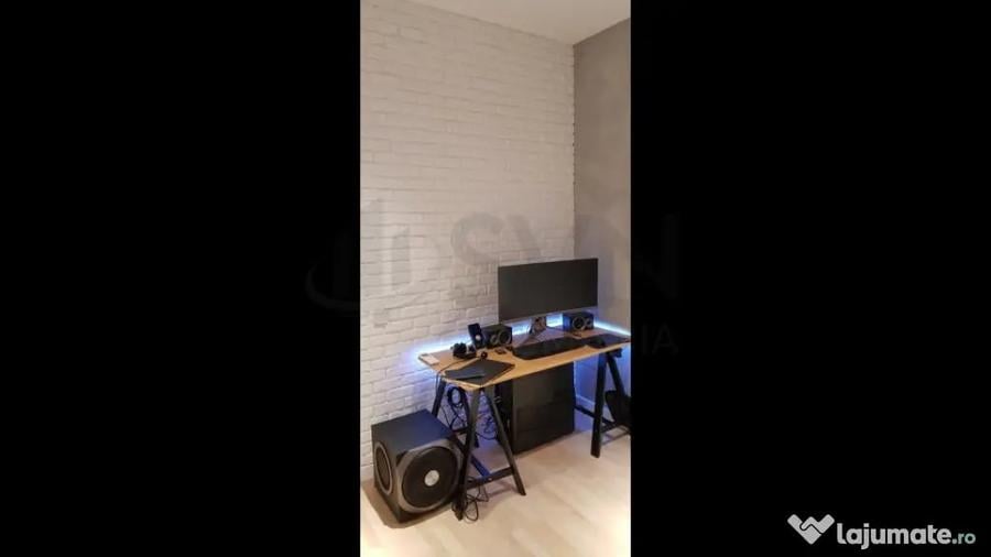 Apartament cu 4 camere decomandat în Calea Călărașilor