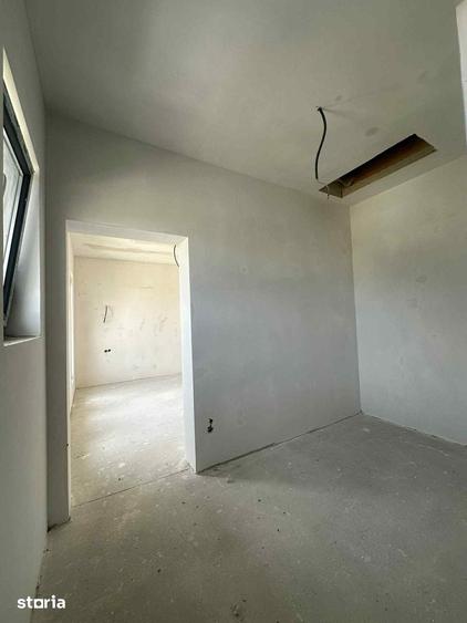 Casă cu 4 camere decomandat cu Teren 525 Mp în Central