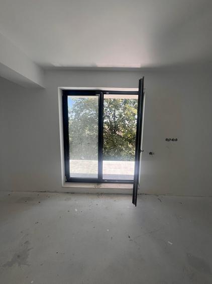 Apartament cu 3 camere decomandat în Chitila