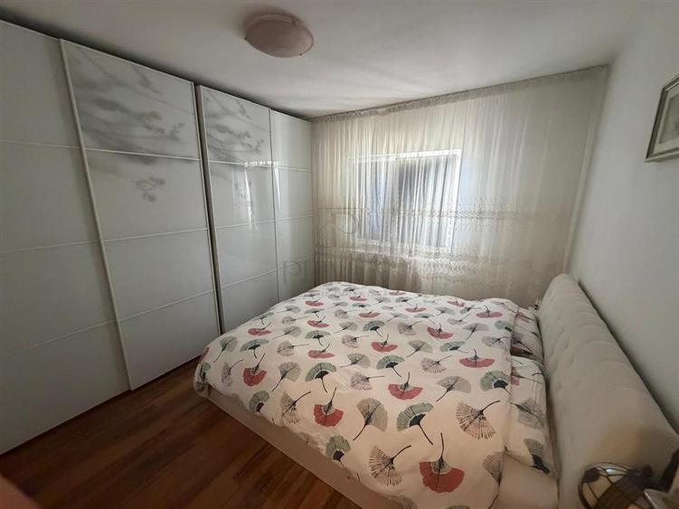 Apartament cu 2 camere decomandat, mobilat în Aradului