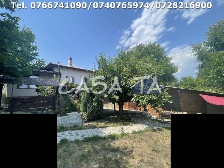 Casă individuală cu 4 camere cu Canalizare în Lelești