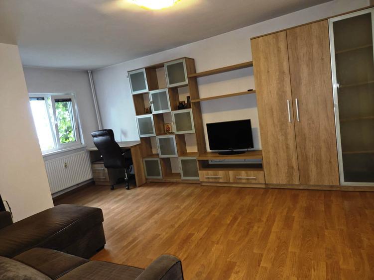 Apartament cu 2 camere decomandat în Lujerului