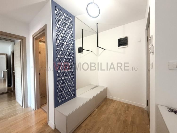 Apartament cu 3 camere decomandat în Grivița