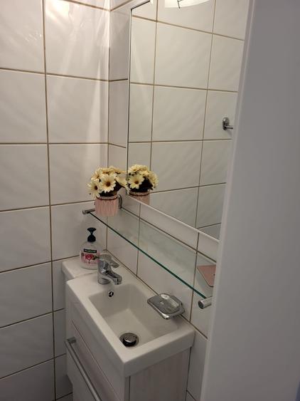 Apartament cu 3 camere, mobilat în Primăverii