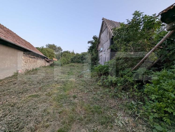 Casă individuală cu 2 camere cu Teren 2111 Mp în Săndulești