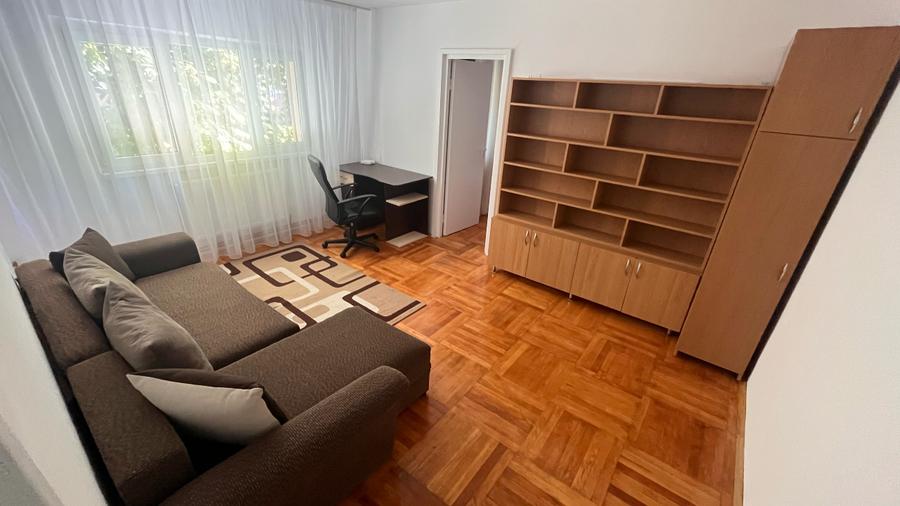 Apartament cu 2 camere semidecomandat, mobilat în 7 Noiembrie