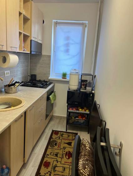 Apartament cu 2 camere semidecomandat în Militari