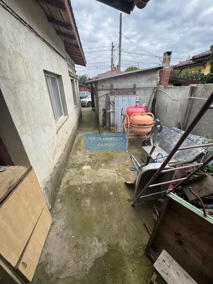 Casă individuală cu 5 camere cu Canalizare în Semicentral