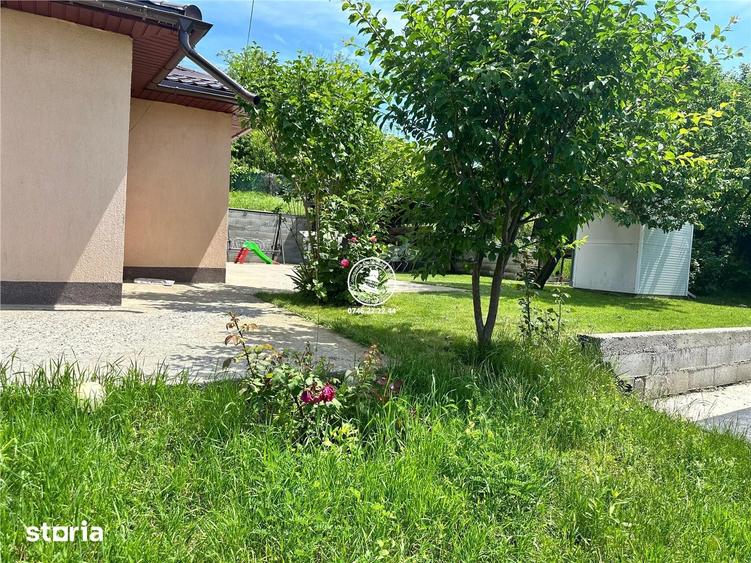 Casă cu 3 camere cu Teren 1318 Mp în Holboca