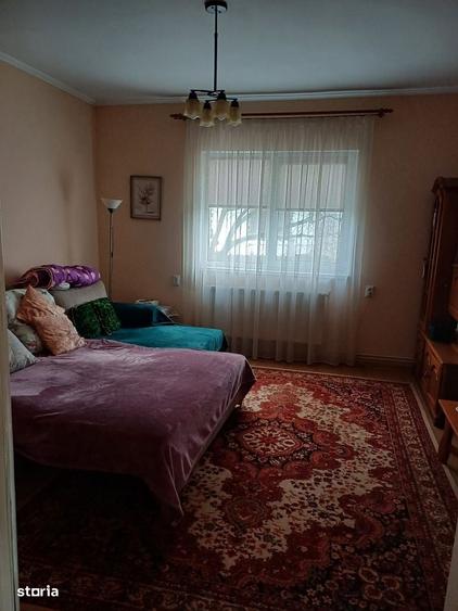 Casă cu 3 camere în Ernei