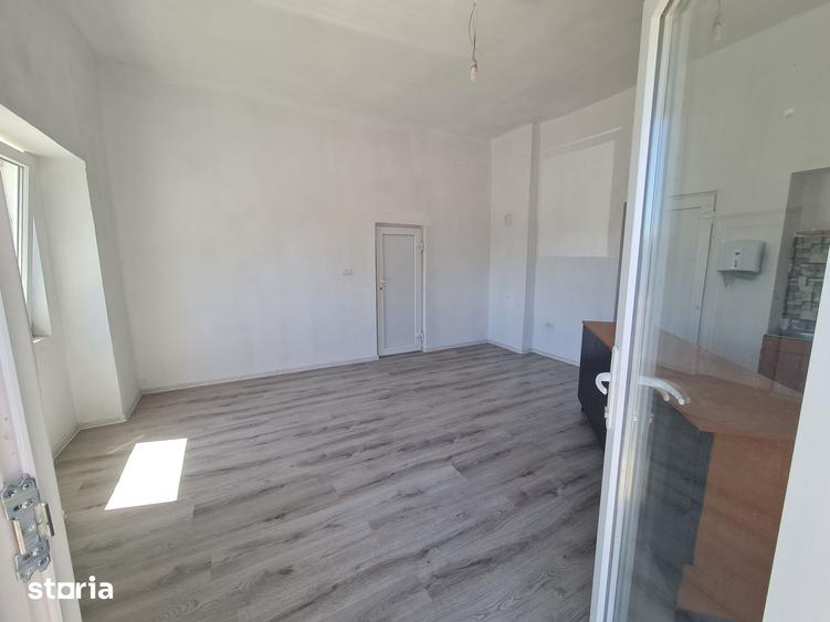 Spațiu comercial, de 62 mp, în Pâncota