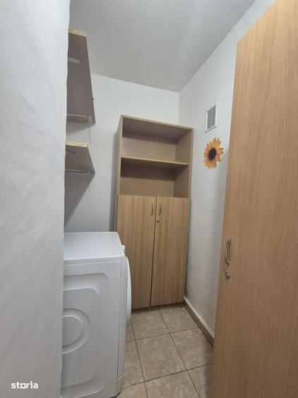 Garsonieră decomandată în Noua
