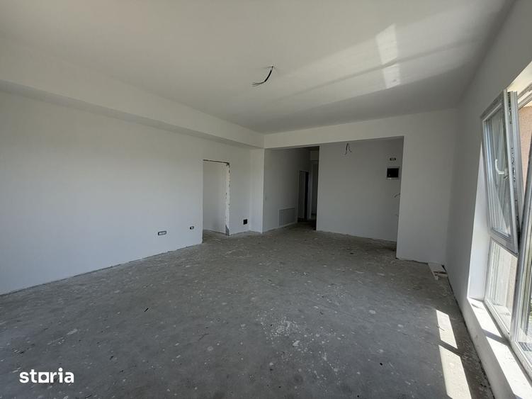 Casa 4 camere Domnesti/ De vanzare / - 5