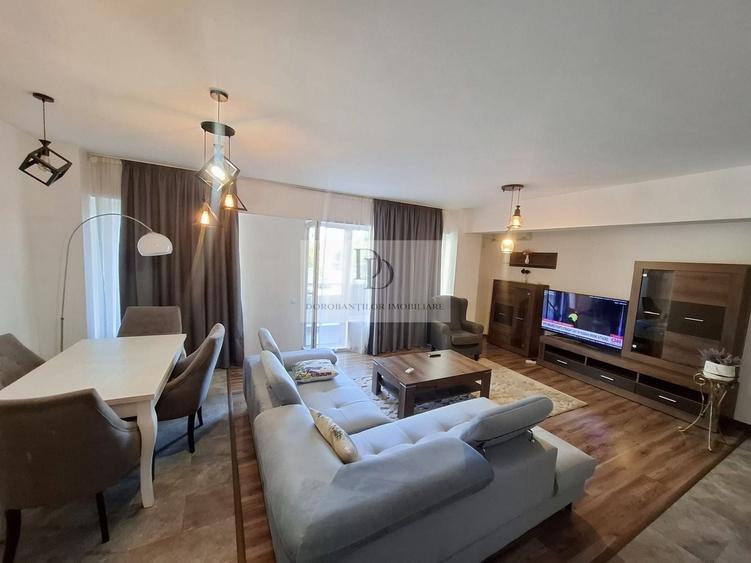 Apartament cu 2 camere semidecomandat, mobilat în Central