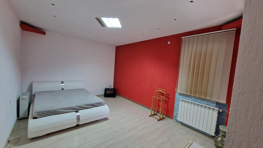 Casă individuală cu 7 camere cu Piscina în Sălaj