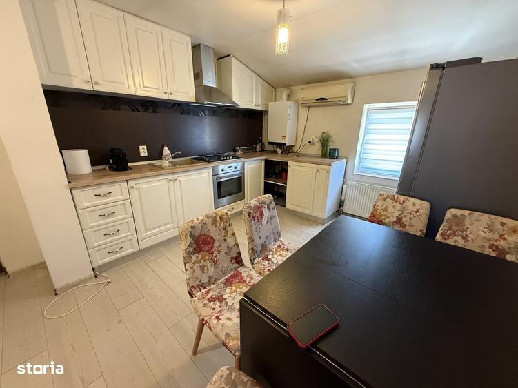 Apartament cu 3 camere decomandat în Dâmbovița