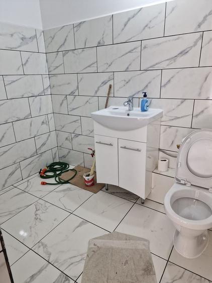 Casă individuală cu 5 camere cu Canalizare în Eroii Revoluției