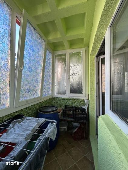 Apartament cu 4 camere decomandat în Steaua