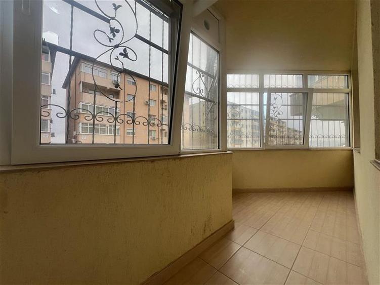 Apartament cu 2 camere nedecomandat, mobilat în Aeroport