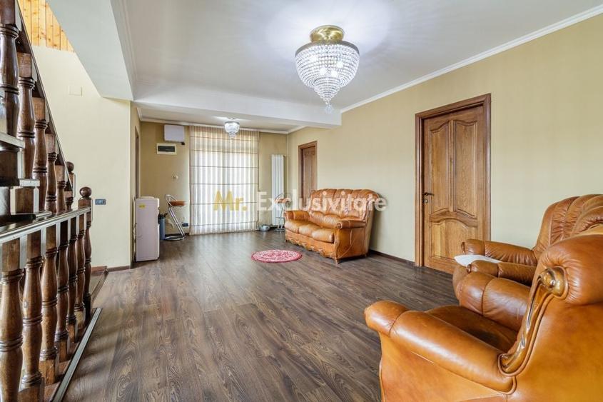 Casă individuală cu 7 camere cu Canalizare în Colentina