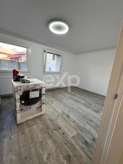 Apartament cu 2 camere semidecomandat în Micro 8
