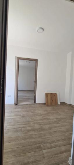 Casă cu Teren 200 Mp în Central