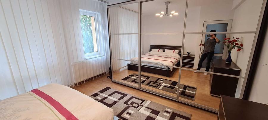 Apartament cu 3 camere decomandat în Sfântu Ilie