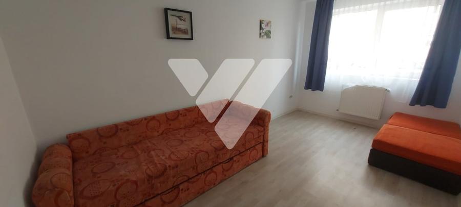 Apartament cu 3 camere semidecomandat, mobilat în Hipodrom 3
