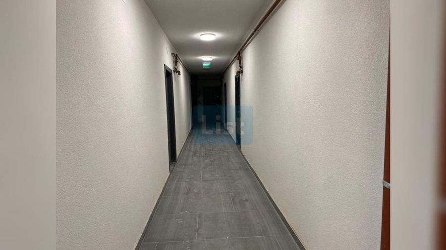 Apartament cu 2 camere semidecomandat în Aeroport