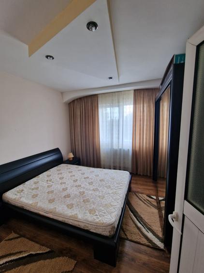 Apartament cu 2 camere decomandat în Vest