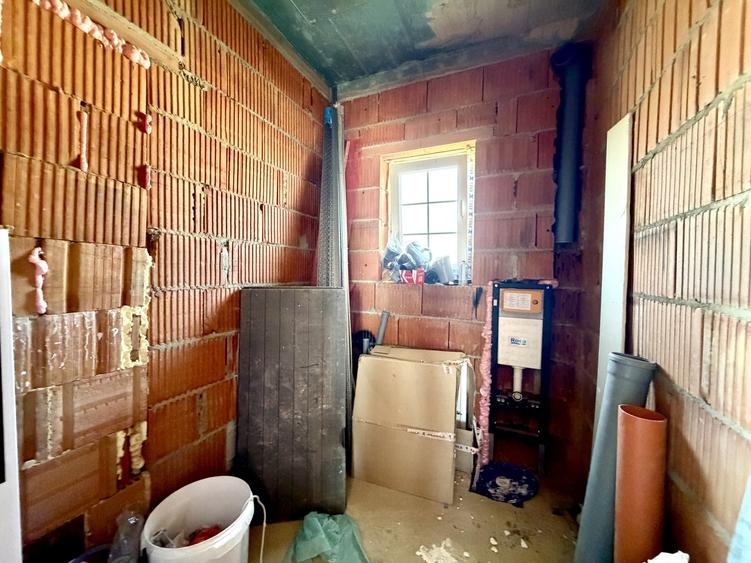 Duplex cu 3 camere cu Canalizare în Sânandrei
