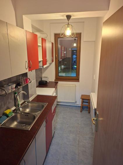 Apartament cu 2 camere decomandat în Exterior Vest