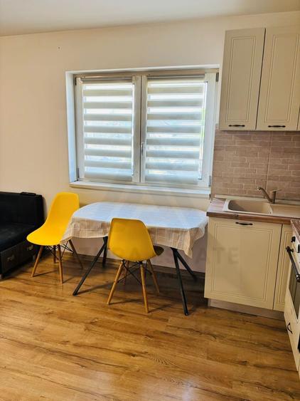 Apartament cu 3 camere decomandat, mobilat în Arhitecților - Calea Cisnădiei