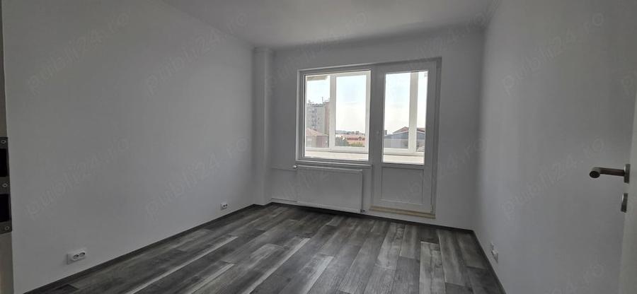 Apartament cu 3 camere decomandat în Iosia