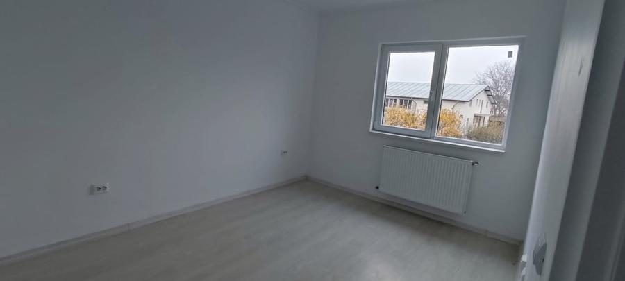 Casă cu 5 camere cu Canalizare în Giurgiului