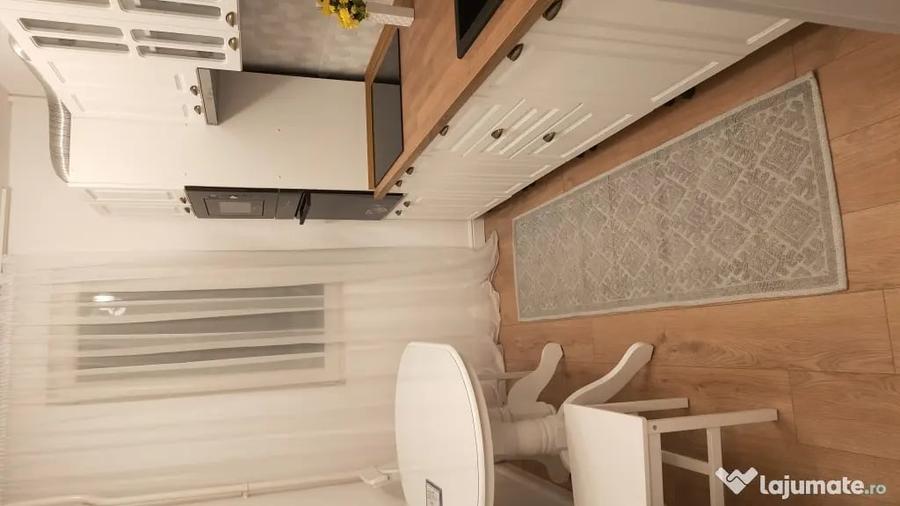 Apartament cu 2 camere semidecomandat în Alexandru Obregia