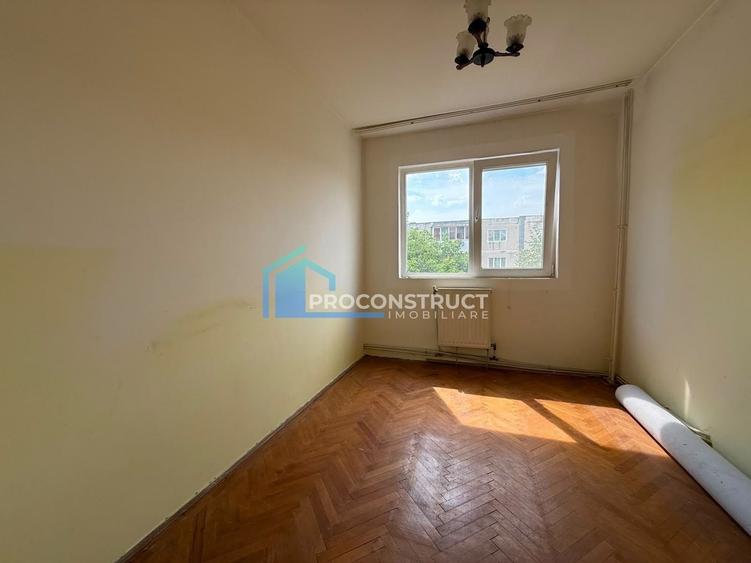 Apartament cu 3 camere nedecomandat, mobilat în Șagului