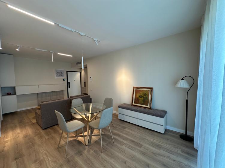 Apartament cu 2 camere semidecomandat în Moșilor